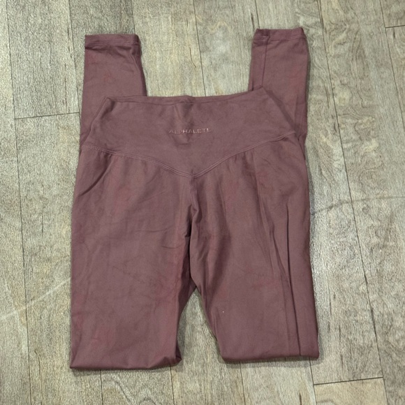 Alphalete High Rise Pink Dye Leggings Size Small - Picture 2 of 3